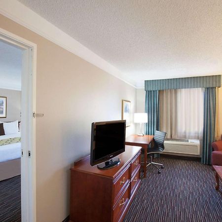 Baymont By Wyndham Texarkana Esterno foto