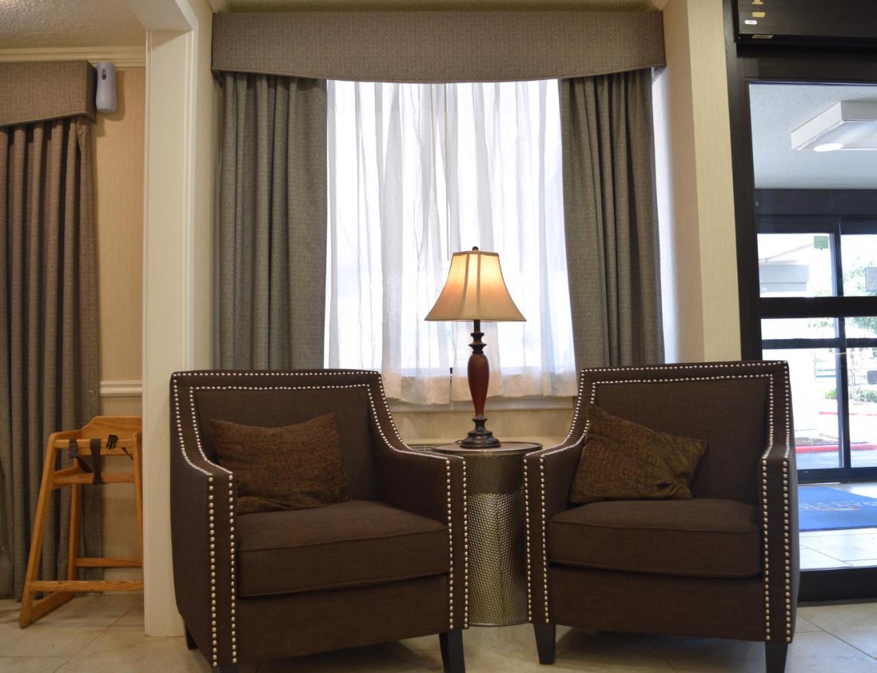 Baymont By Wyndham Texarkana Esterno foto