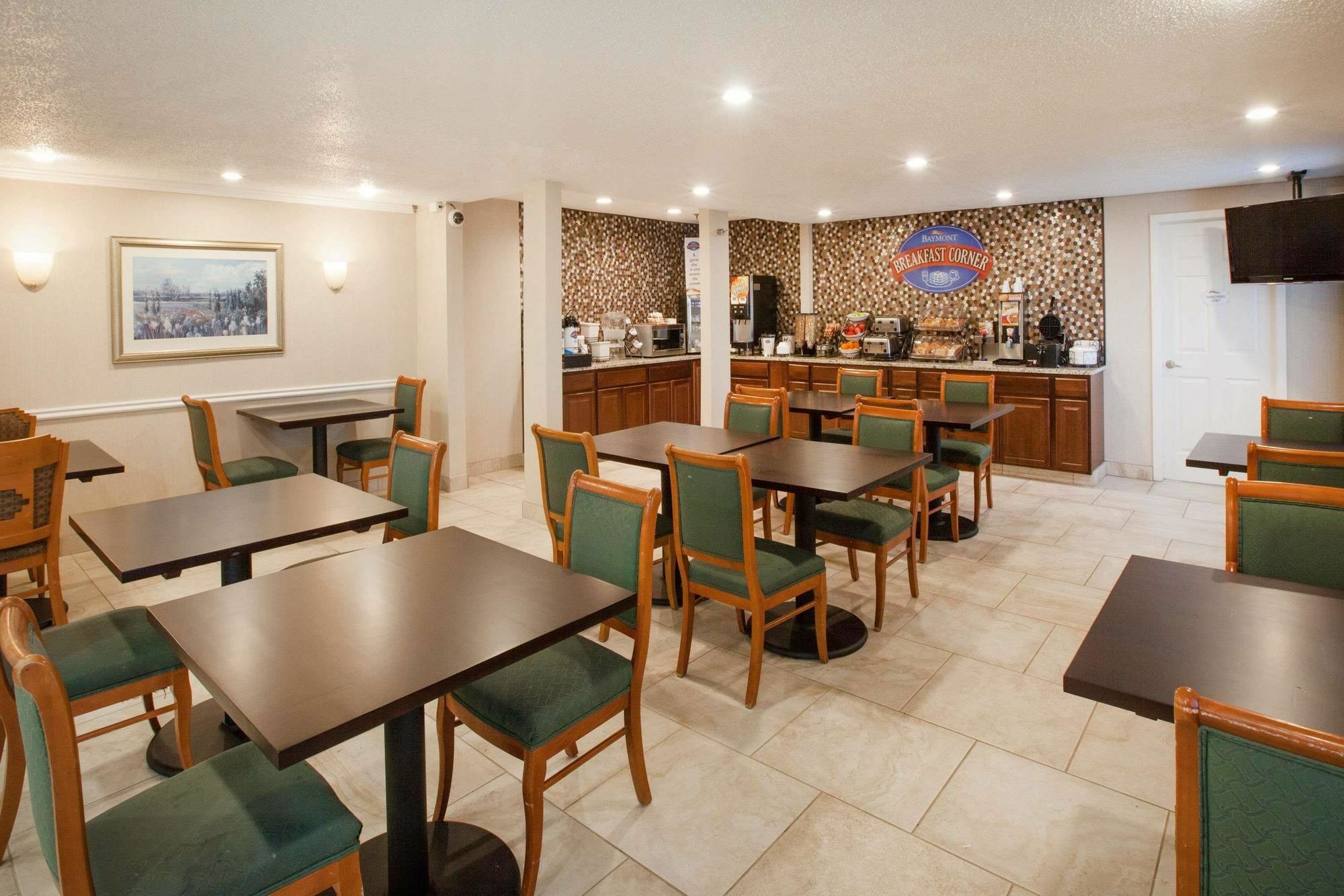 Baymont By Wyndham Texarkana Esterno foto